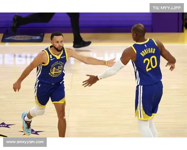 库里缺阵，勇士风雨同舟